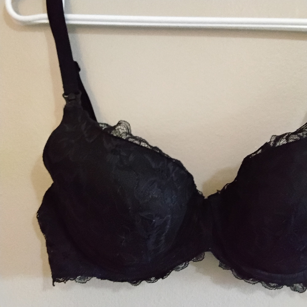 La Vie En Rose Black Lace-Trim Nursing T-Shirt Bra – Size 34C EUC - Picture 4 of 9